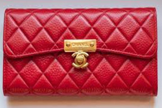 chanel 財布 偽物 見分け 方