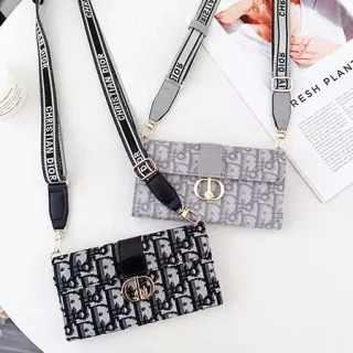 色褪せないエレガンス：なぜディオールのカナージュが永遠のファッションシンボルなのか？ Dior ブランド iPhone 17 ケース